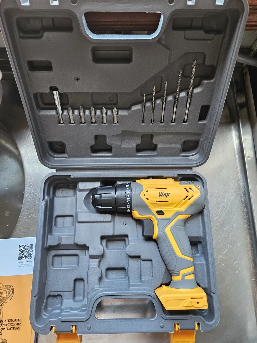 Parafusadeira Furadeira Sem Fio 12V WAP BPF