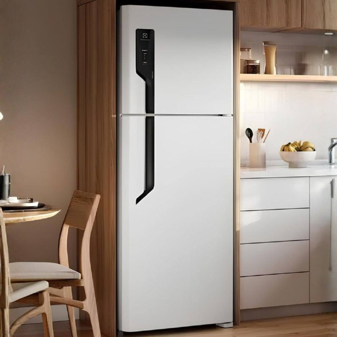 Geladeira Electrolux Frost Free com AutoSense 480L Efficient Duplex Branca TF71