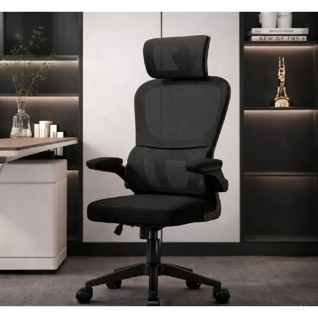 Cadeira de Escritório Ergonômica preta Giratória com Apoio Lombar e Braços Ajustáveis