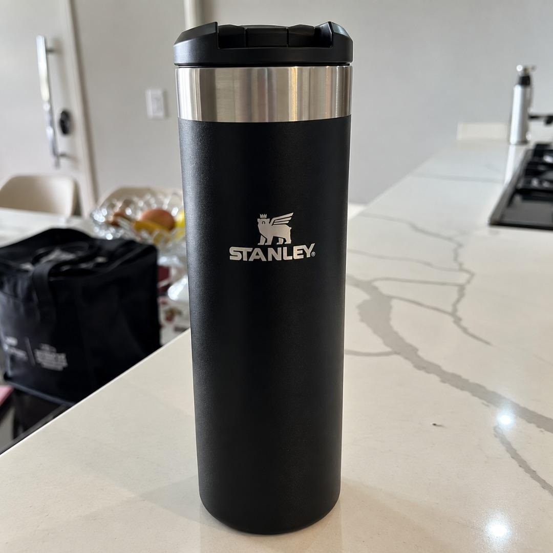 Garrafa Térmica Stanley Aerolight Transit Slim Black 2.0 591ml