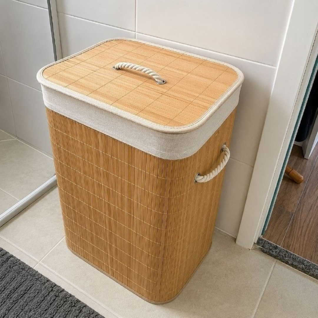 Cesto de Roupa Suja de Bambu com Tampa e Alças 60L