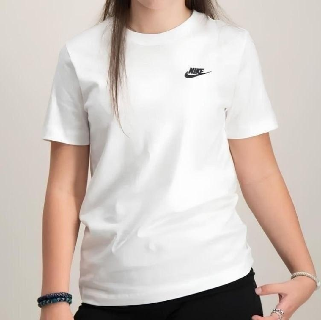 CAMISETA DA NIKE POR 60 CONTO MENINAS