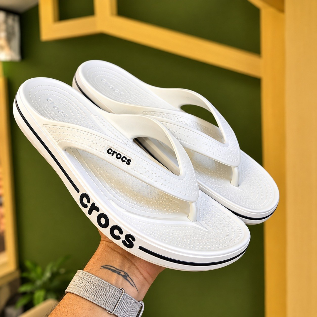 Chinelo Crocs Bayaband Flip