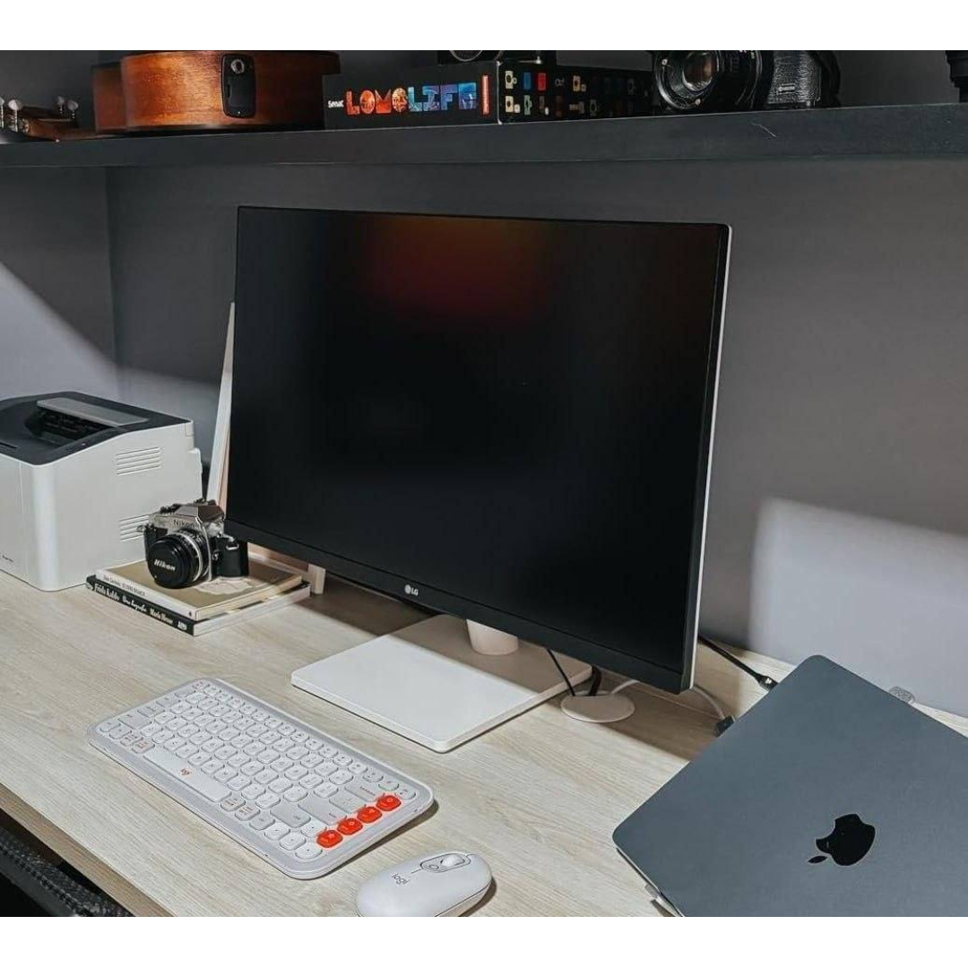 Monitor LG UltraFine - Tela IPS UHD 4K 27”, HDR10, DCI-P3 90% , Dynamic Action Sync, Branco– 27US500