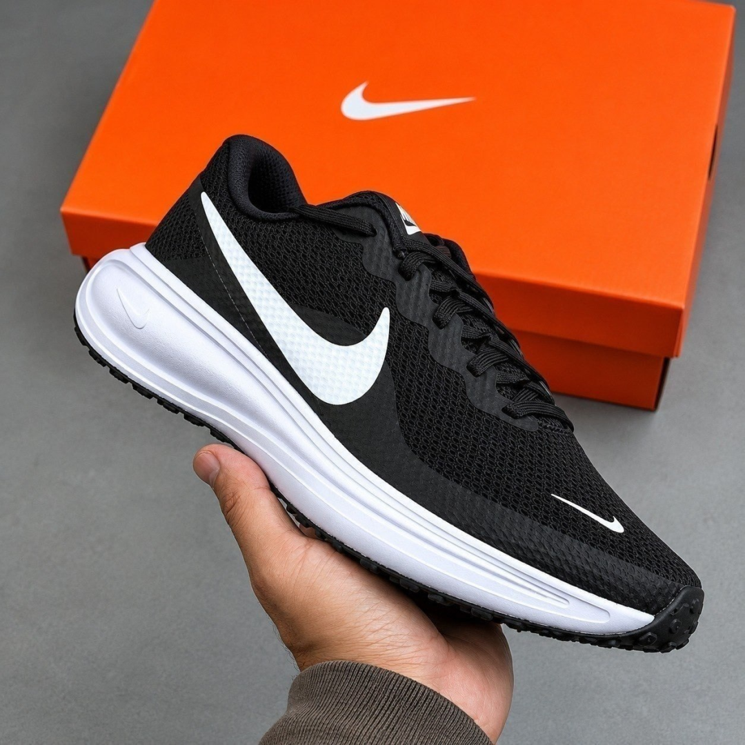 Tênis Nike Revolution 8