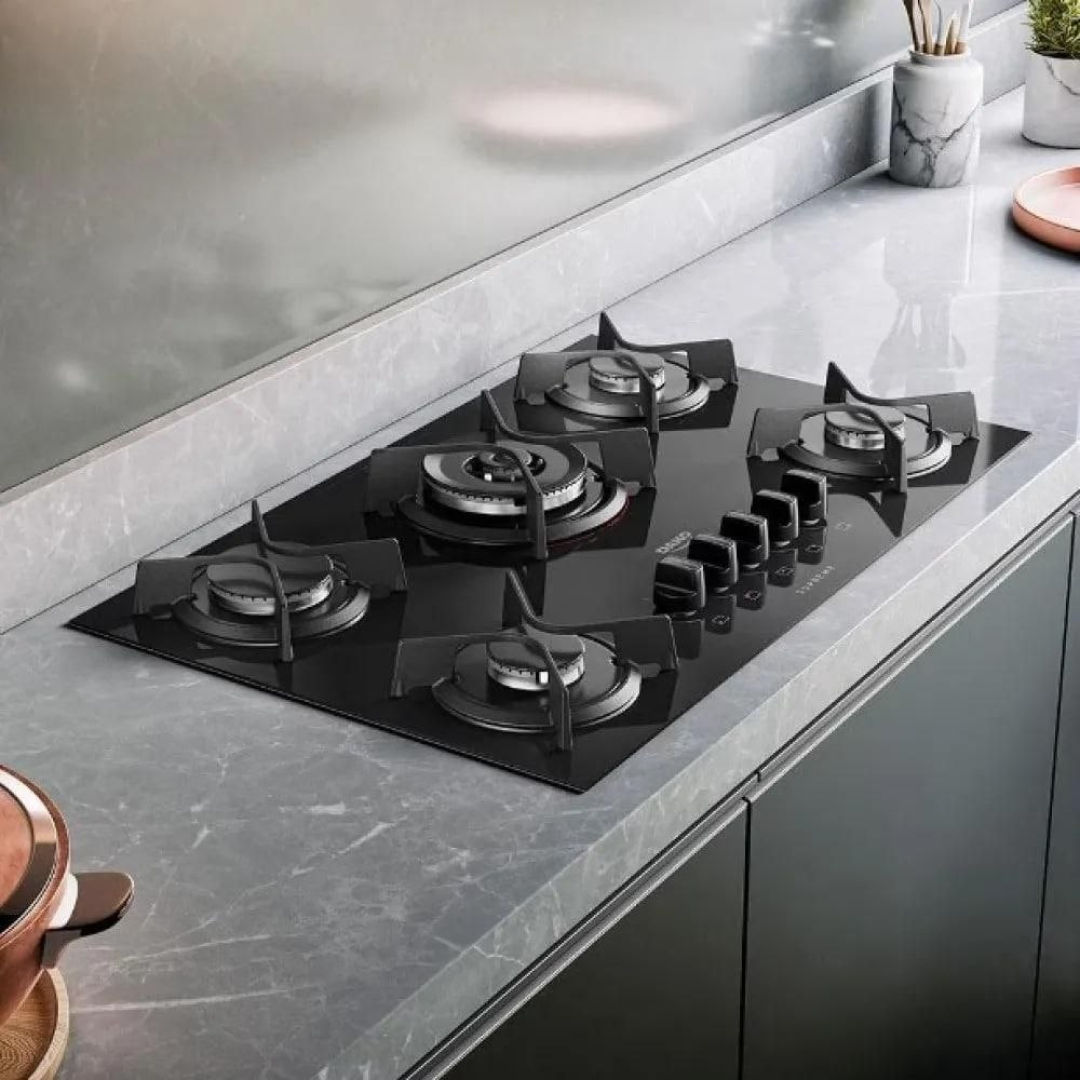 Cooktop 5 Bocas Dako Supreme Com Tripla Chama Preto Bivolt Preto 127/220v