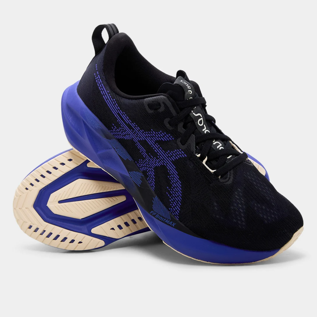 Tênis Asics Novablast 5 Masculino - Preto+Azul claro