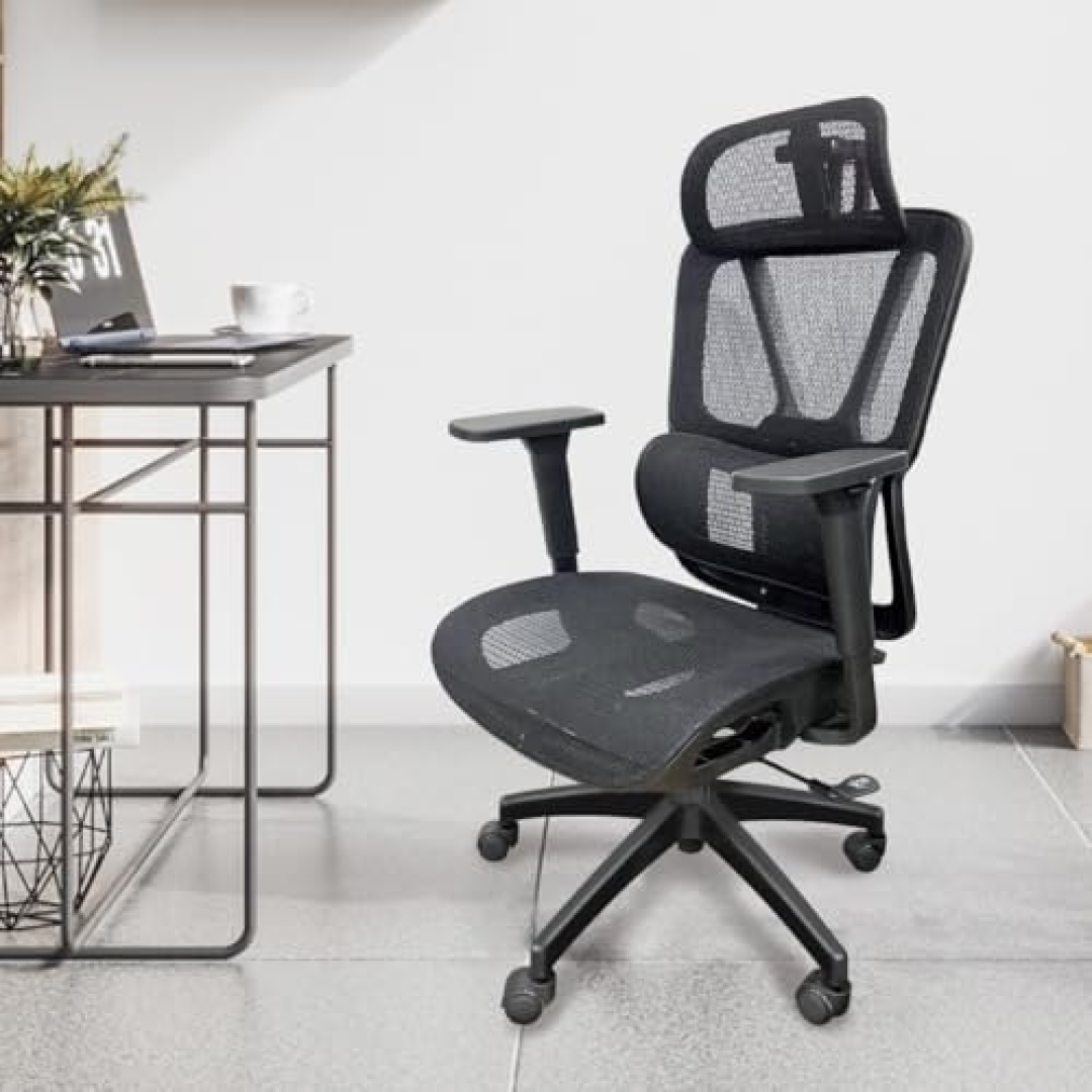 Cadeira de Escritório Ergonômica Python Fly em Malha Testada conforme Nr-17, Lombar Integrada Fixa, Assento Arejado, Braços 3D, Suporta até 150kg(preto)