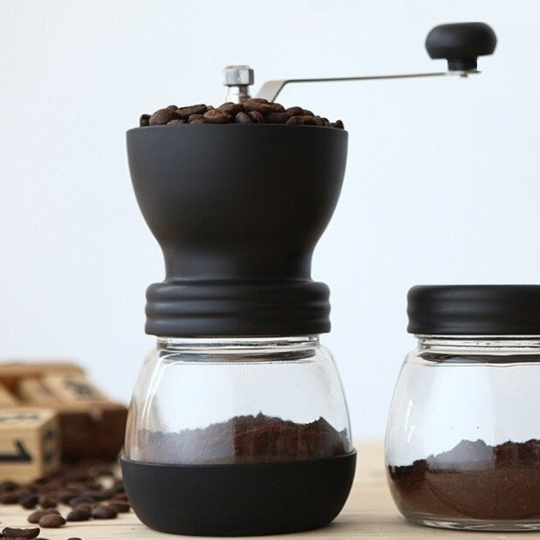 Moedor de Café Manual Com Regulagem De Gramatura E Recipiente Extra para Grãos, Mó Burr Cerâmico, Preto
