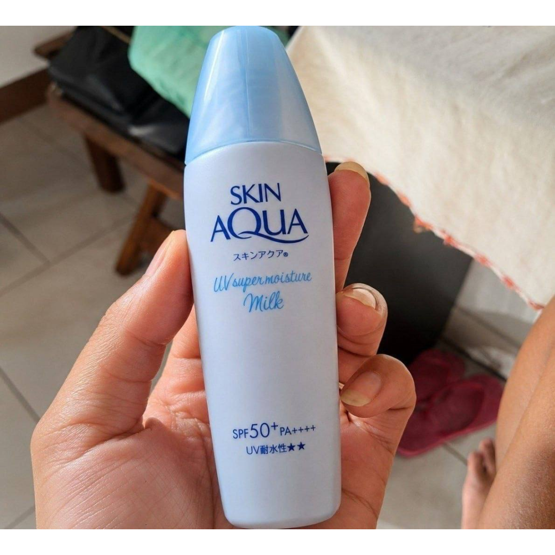 SKIN AQUA® Super Moisture Milk 40g - Protetor Solar Facial sem cor FPS50 com Ácido Hialurônico e Textura Leve