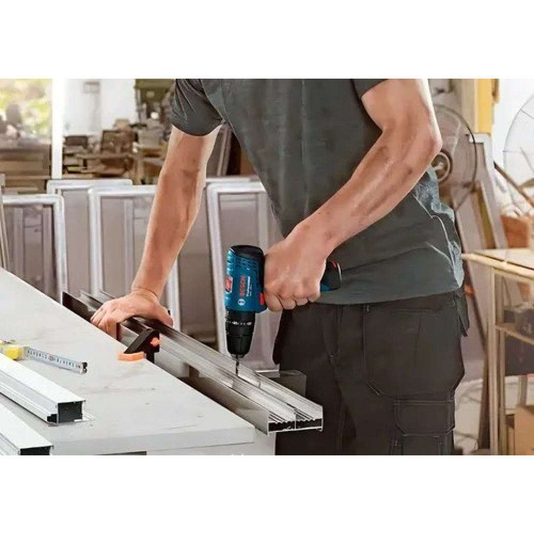 Parafusadeira Furadeira Bosch 12V GSB 120-LI + Kit 300 Peças