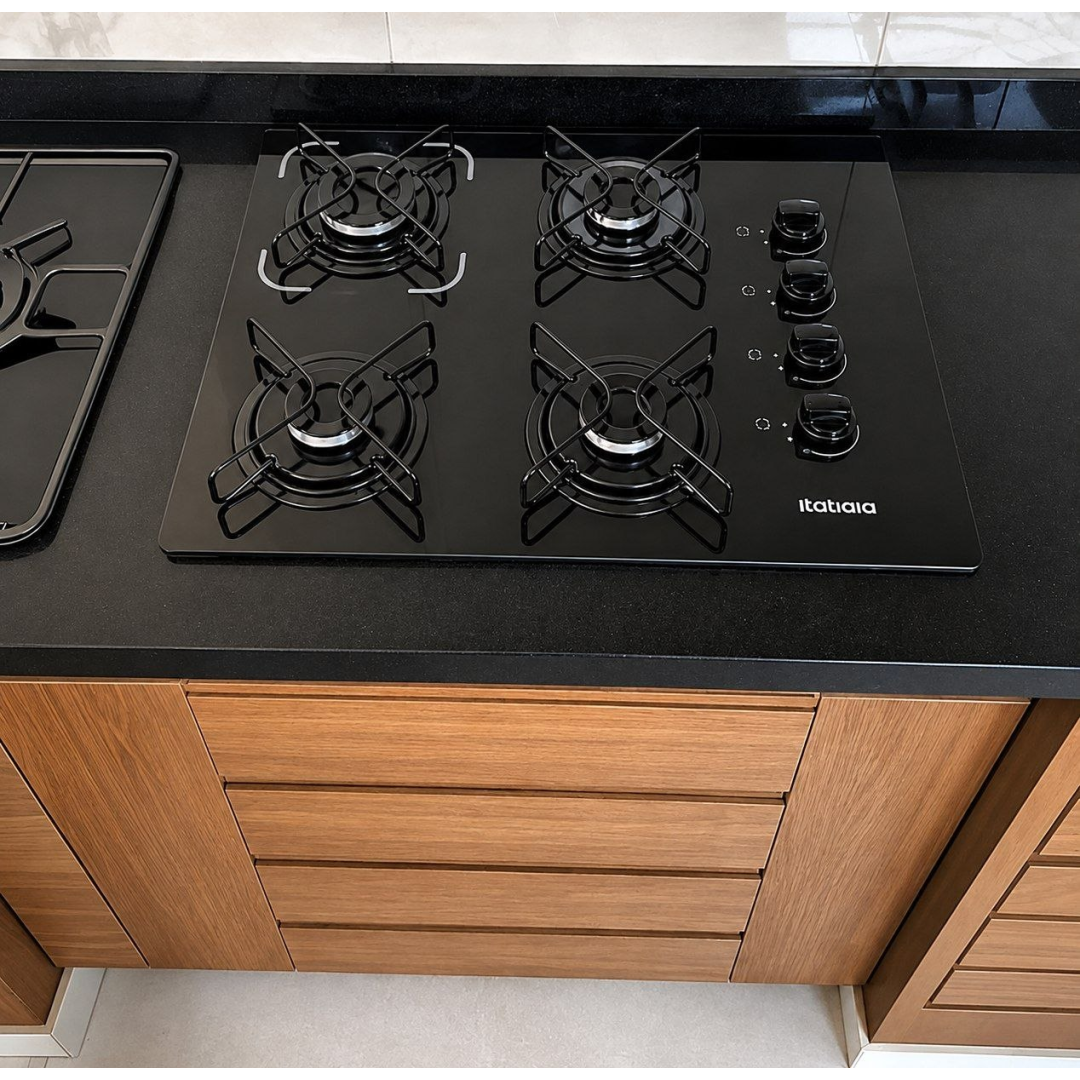 Cooktop Fogão Itatiaia Essencial 4 Bocas Bivolt Preto Preto 127/220v