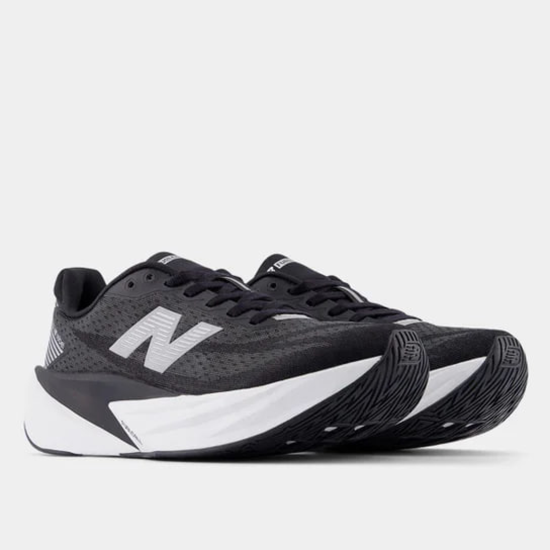 Tênis New Balance Fuelcell Rebel V5