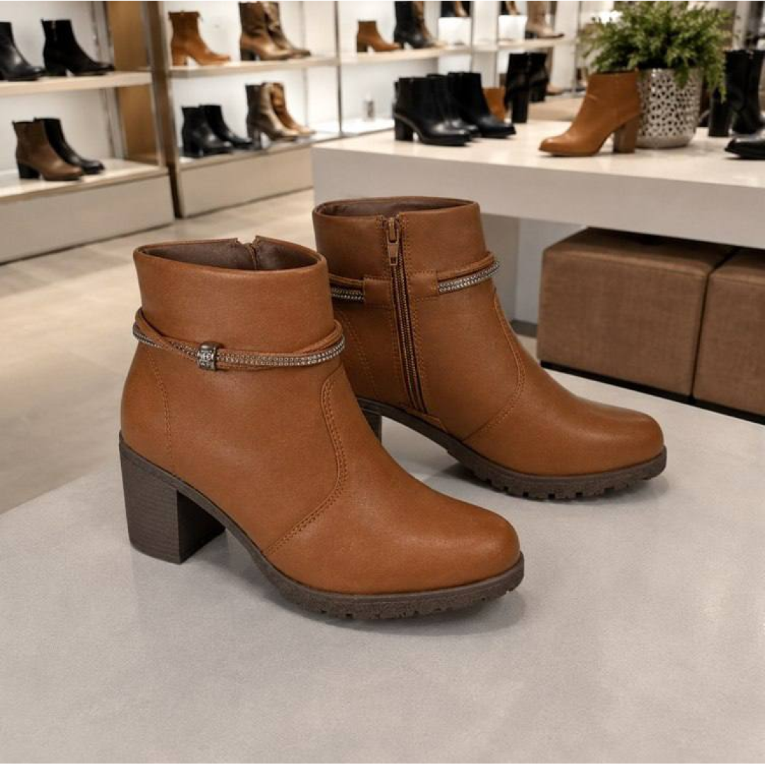 Bota Casual Cano Curto Zíper Salto Médio Macio Detalhe Gigil