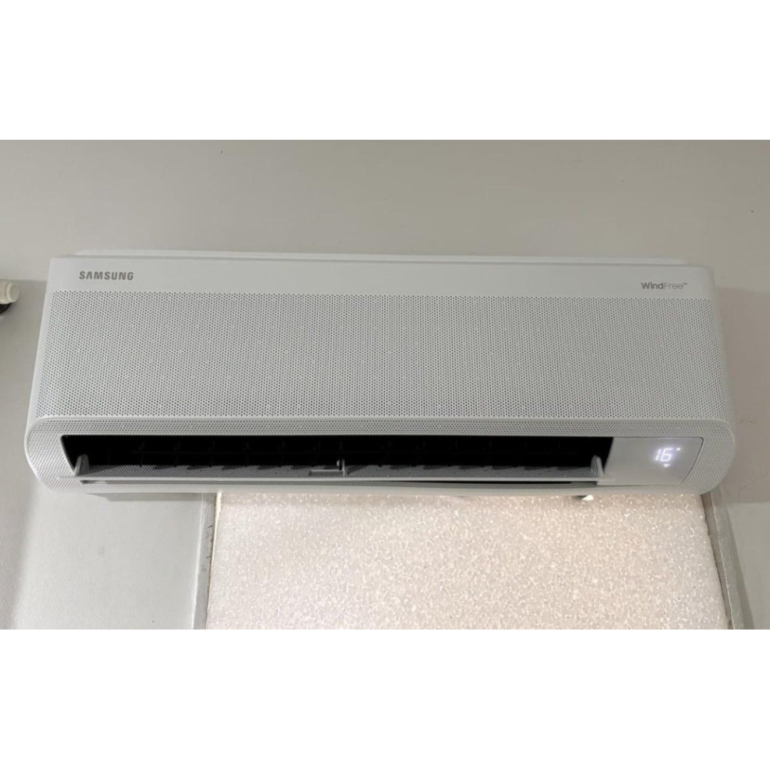 Ar Condicionado Split Inverter Samsung WindFree AI Pro 12000 BTUs Quente e Frio 220V AR60H12C1AWNAZ