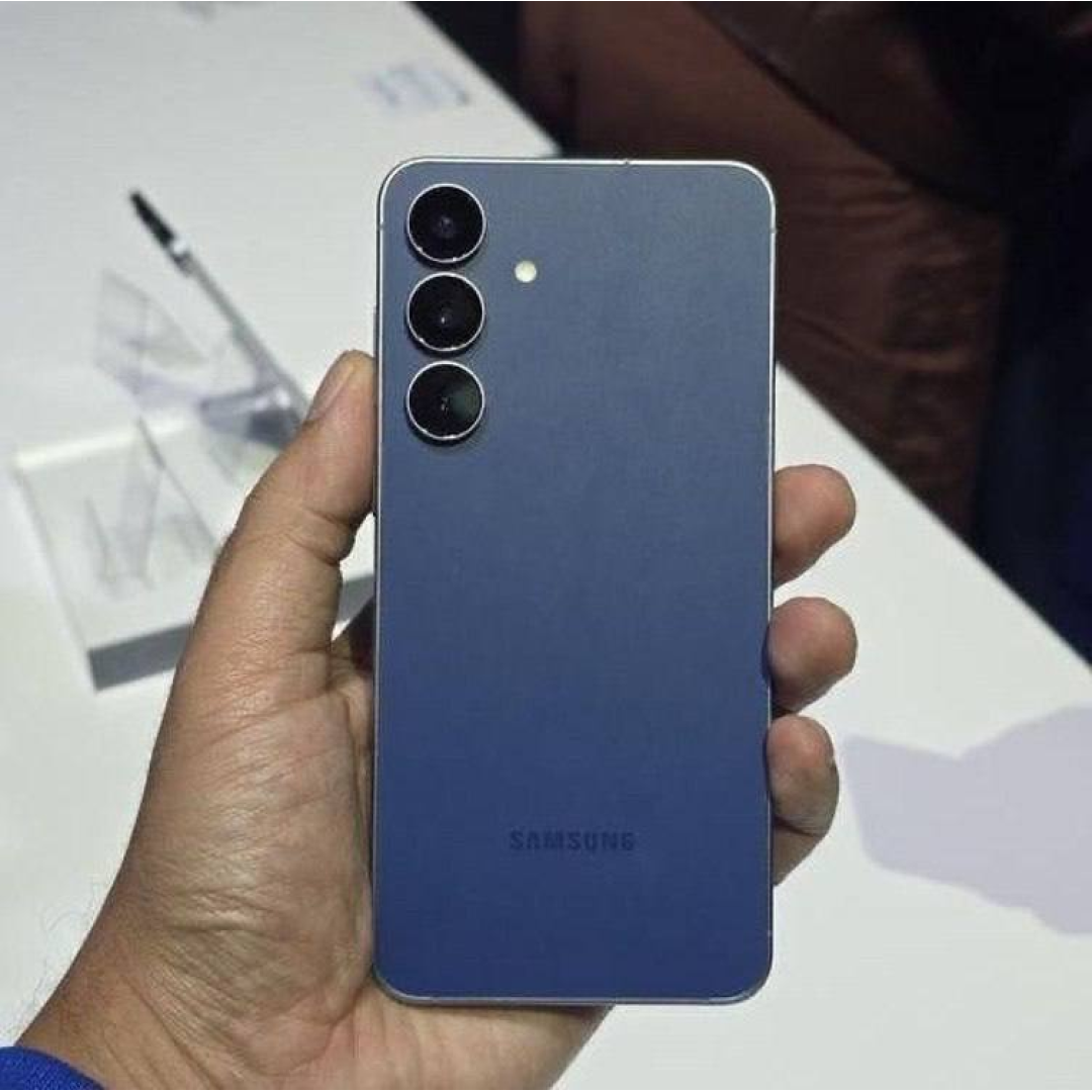 Celular Samsung Galaxy S25 Fe 5g, 128gb, 8gb Ram, Câmera Tripla Tela 6.7