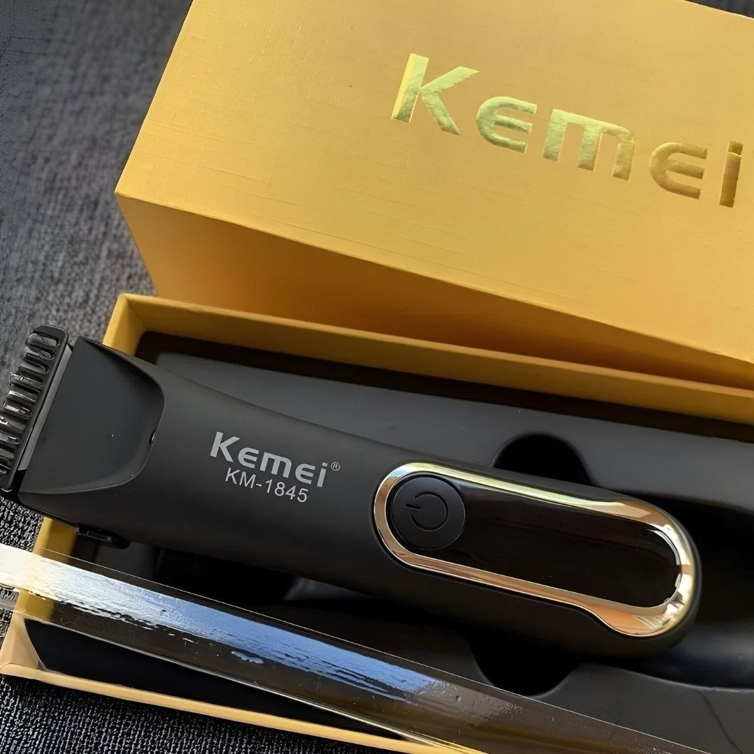 Máquina Kemei KM-1845 Cerâmica Sem Fio Recarregável , aparador de pelos intimos , barba , corpo , sem fio , lamina de ceramica , display lcd