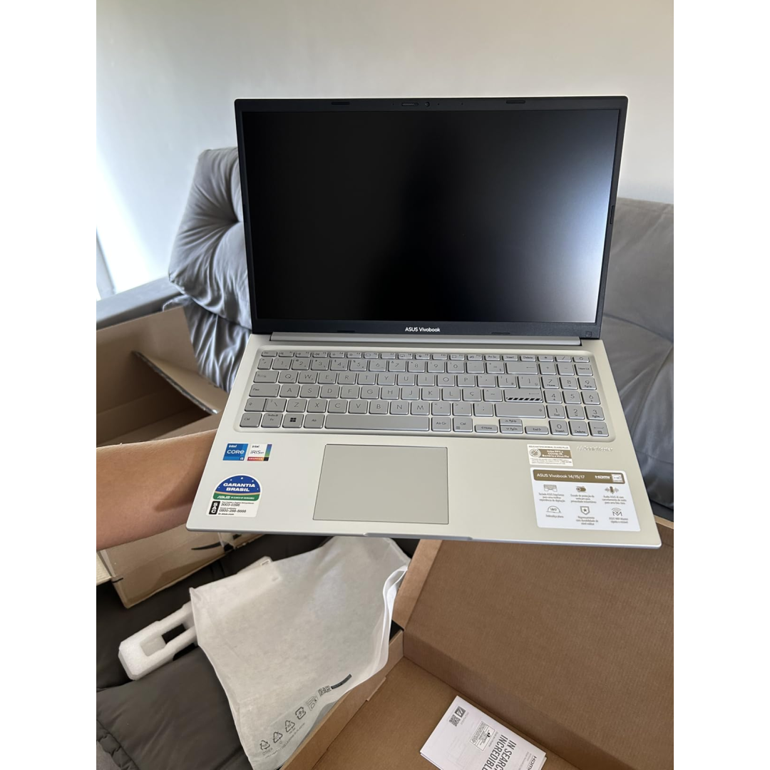 Notebook ASUS Vivobook 15 X1504VA Intel Core i5 1334U 8Gb Ram 256GB SSD Linux KeepOS Intel Iris Xe Tela 15,6" LED FHD Silver - NJ1739