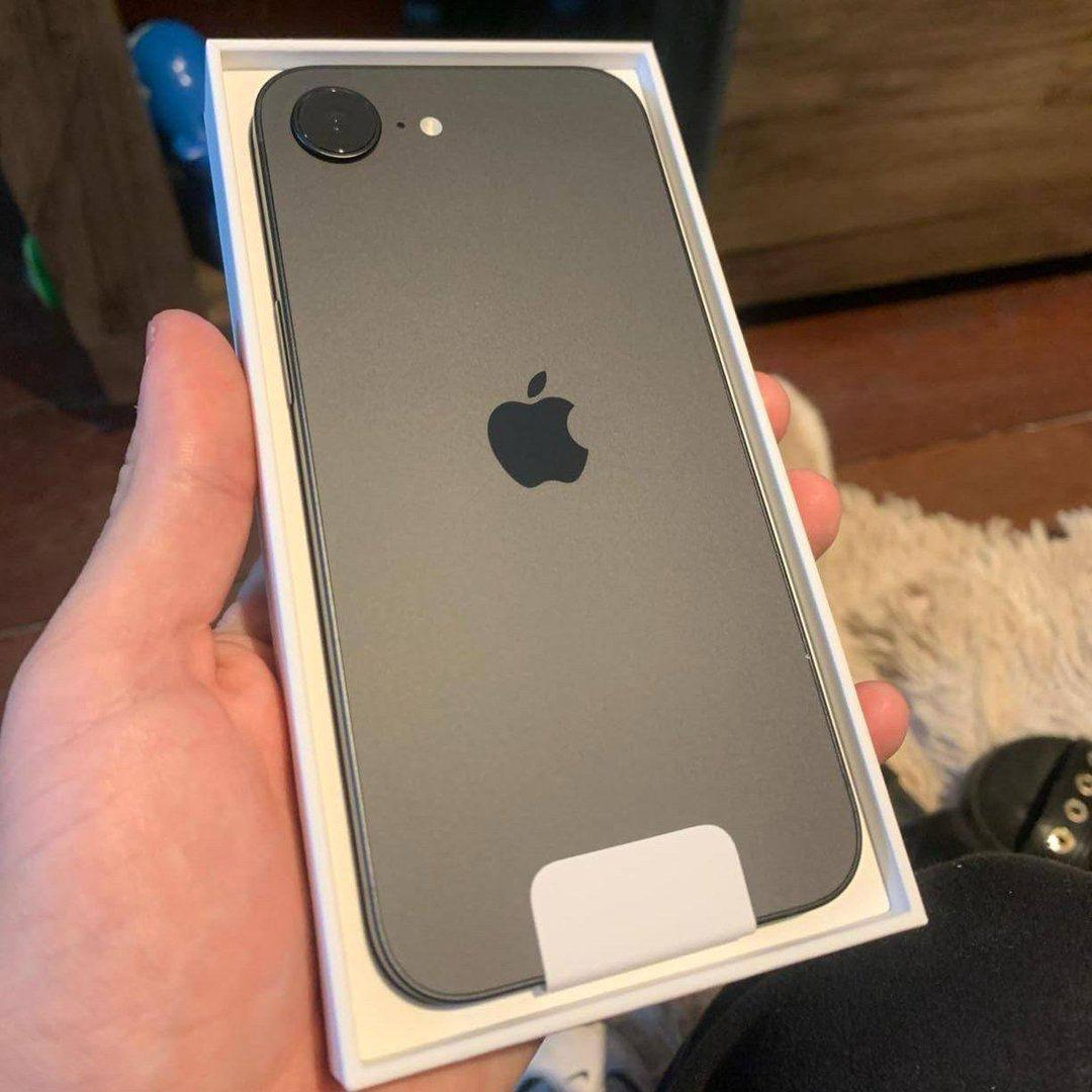 Apple iPhone 16e de 128 GB — Preto