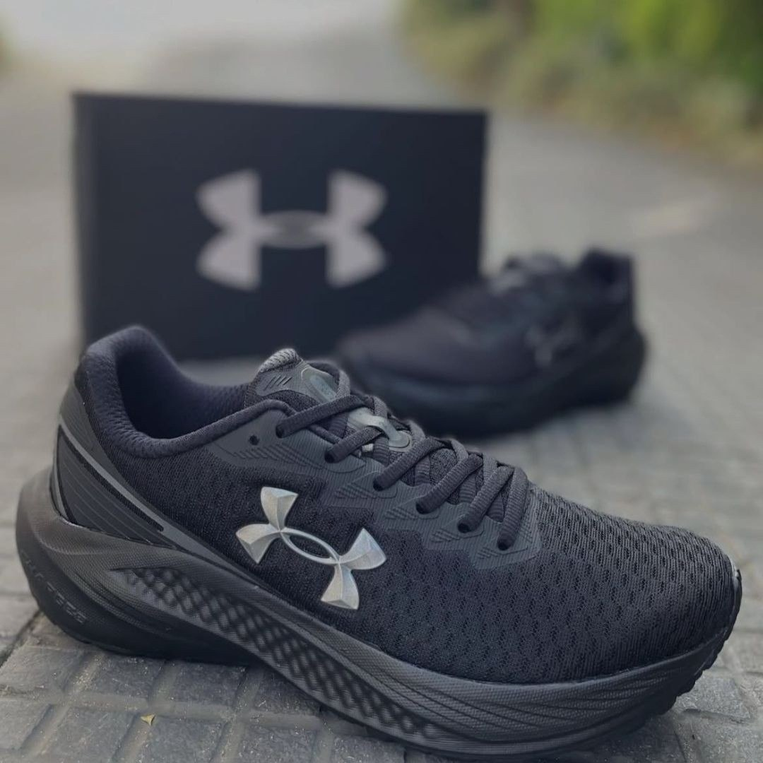 Tênis Under Armour Charged Wing 2