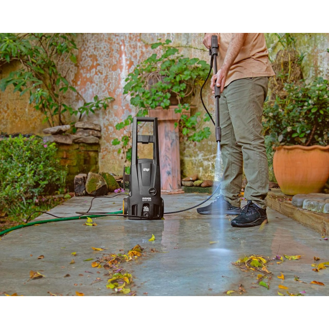 WAP Lavadora de Alta Pressão Ousada Black 2200, Potência Elétrica 1500W, Pressão Máxima 1750 Psi e Vazão 324 L/h 220V