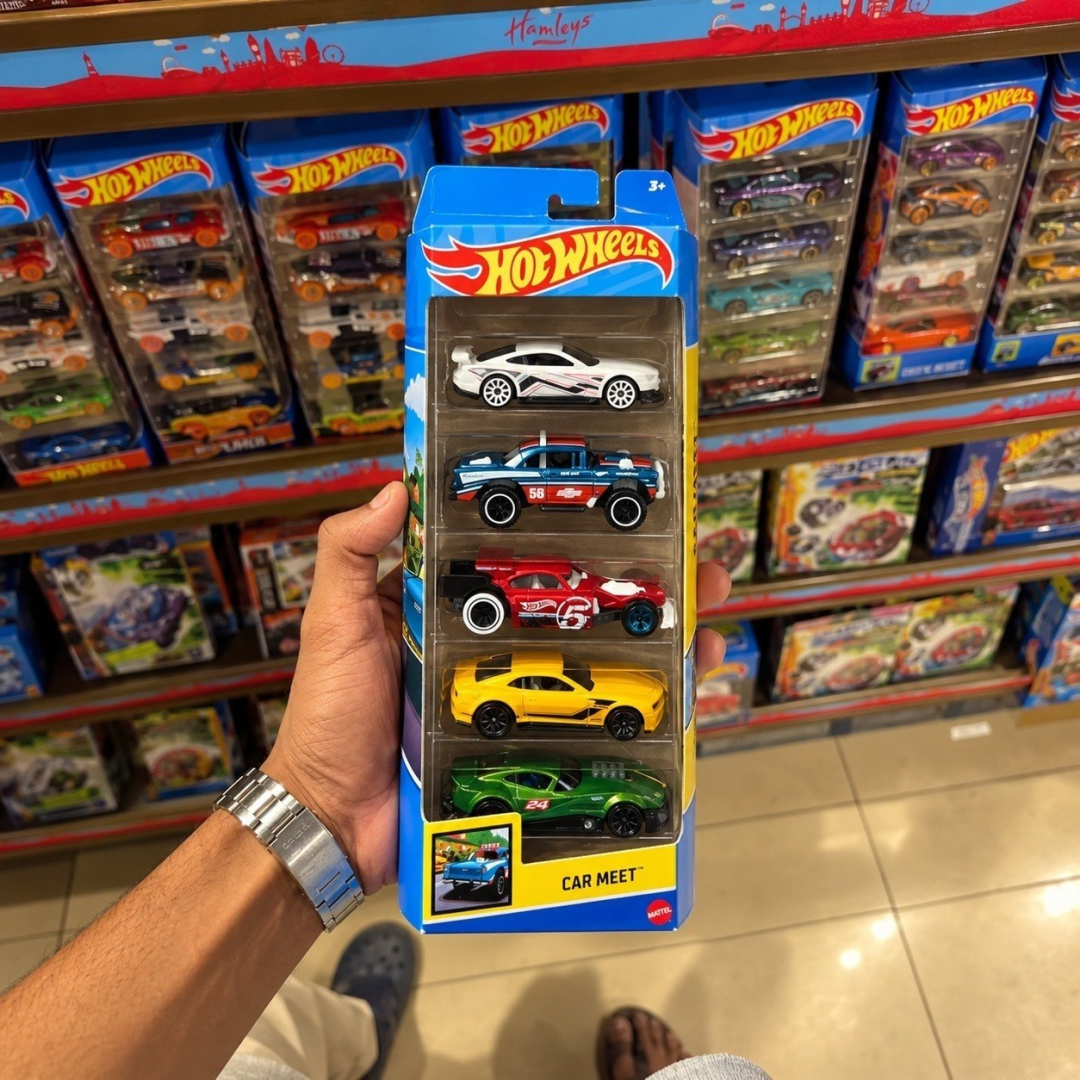 Kit com 5 Carros Hot Wheels Sortidos