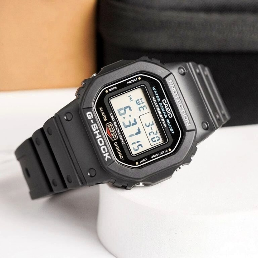 Relógio Masculino Casio G-shock Preto Dw-5600ue-1dr