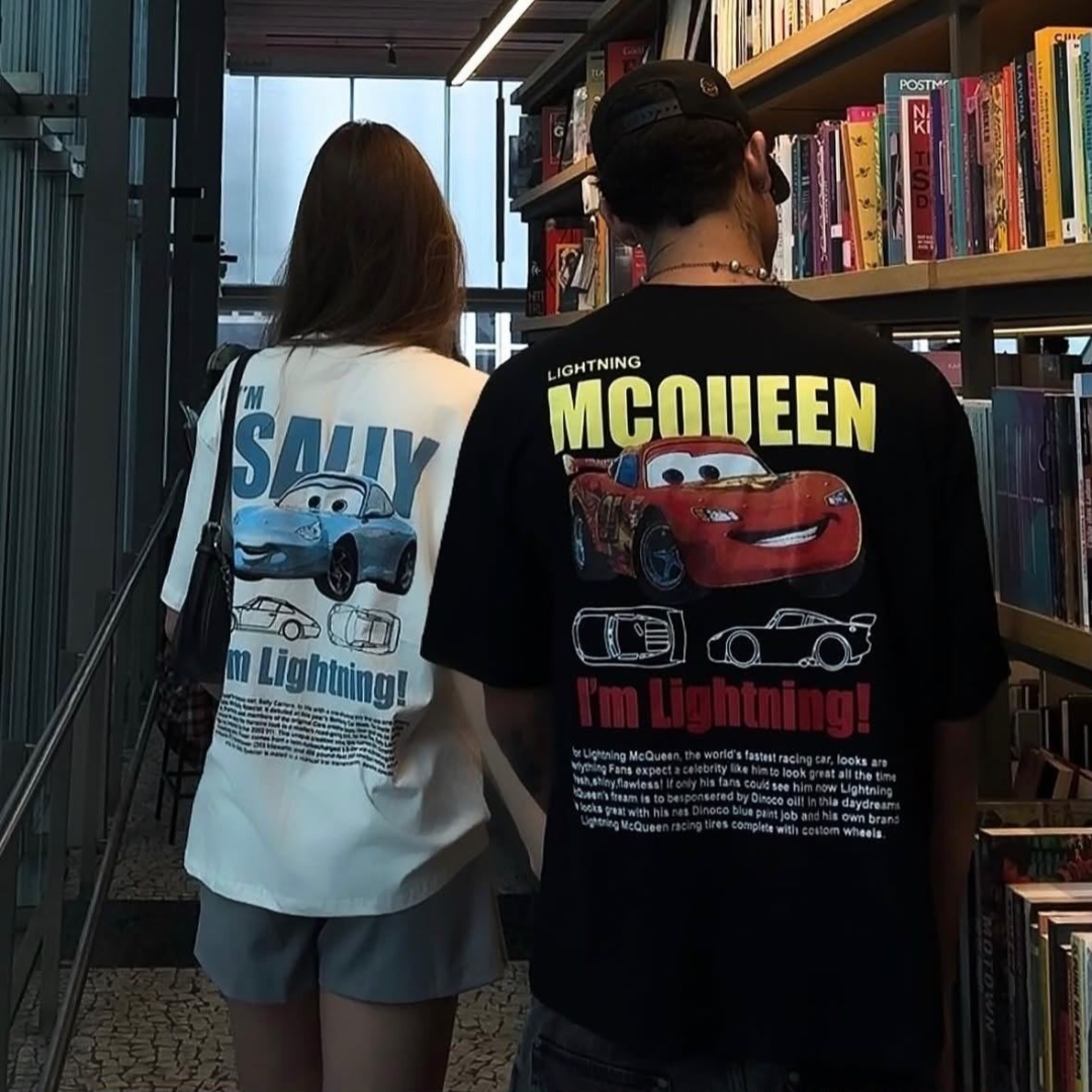 Kit Camiseta Relâmpago Mcqueen e Sally Carros