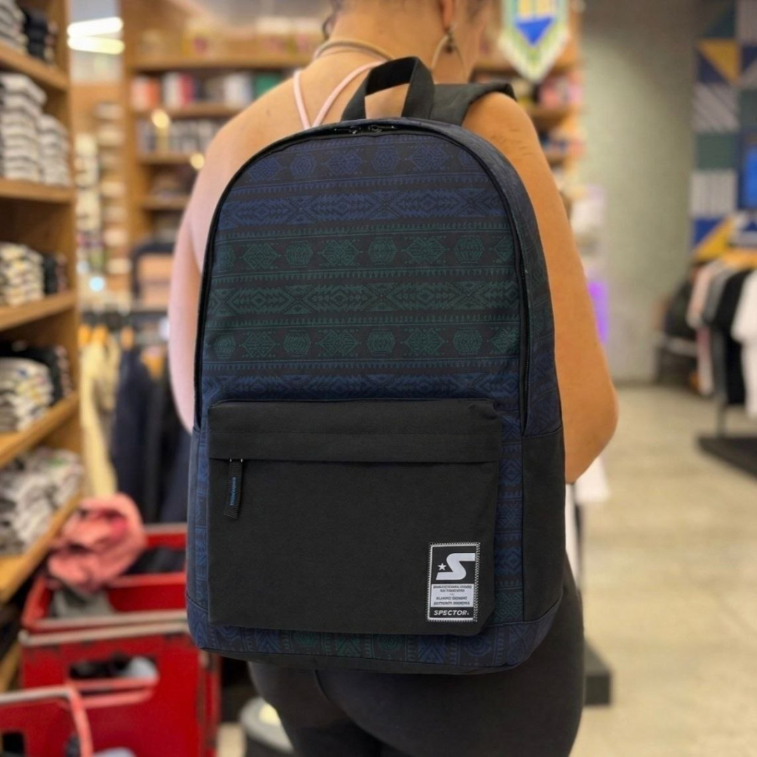 Mochila Urbana Spector Poliéster Preto Zíper Reforçada