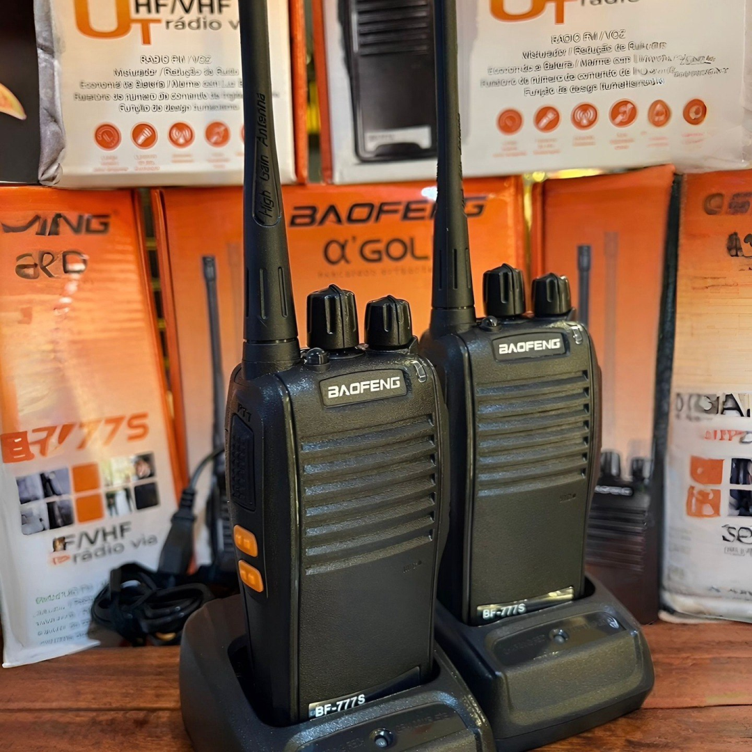 Kit com 2 Radio Comunicador Baofeng