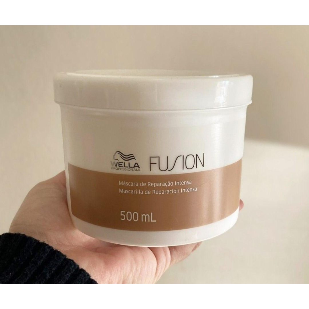 Máscara Wella Fusion Reconstrutora 500ml Cabelo Forte e Revitalizado