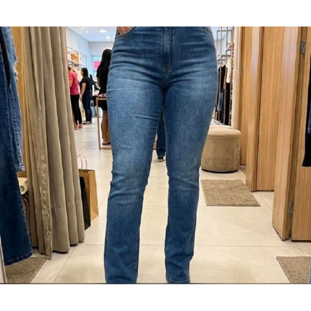Calça Flare Jeans Cintura Alta com Elastano