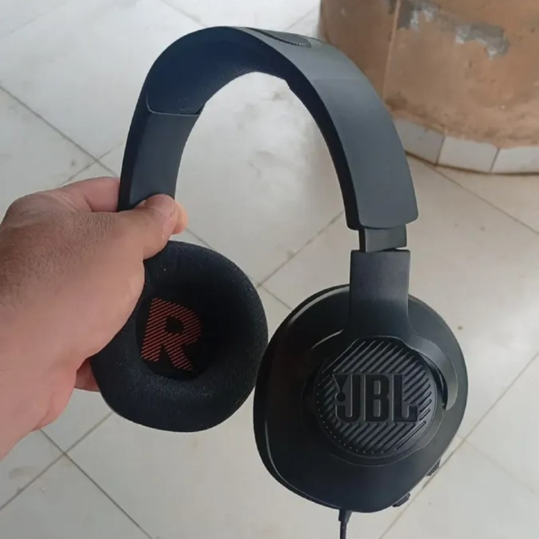 Fone de Ouvido JBL Quantum 100M2 Gamer Over-ear com Microfone Removível para PS4 e PS5