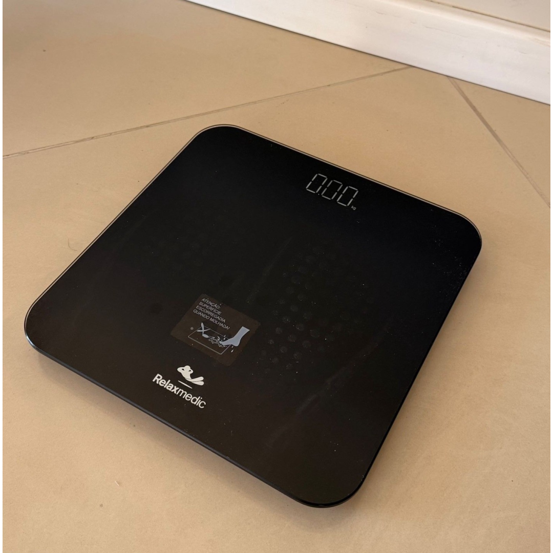 Balança Corporal Digital De Banheiro Ônix 180kg - Relaxmedic