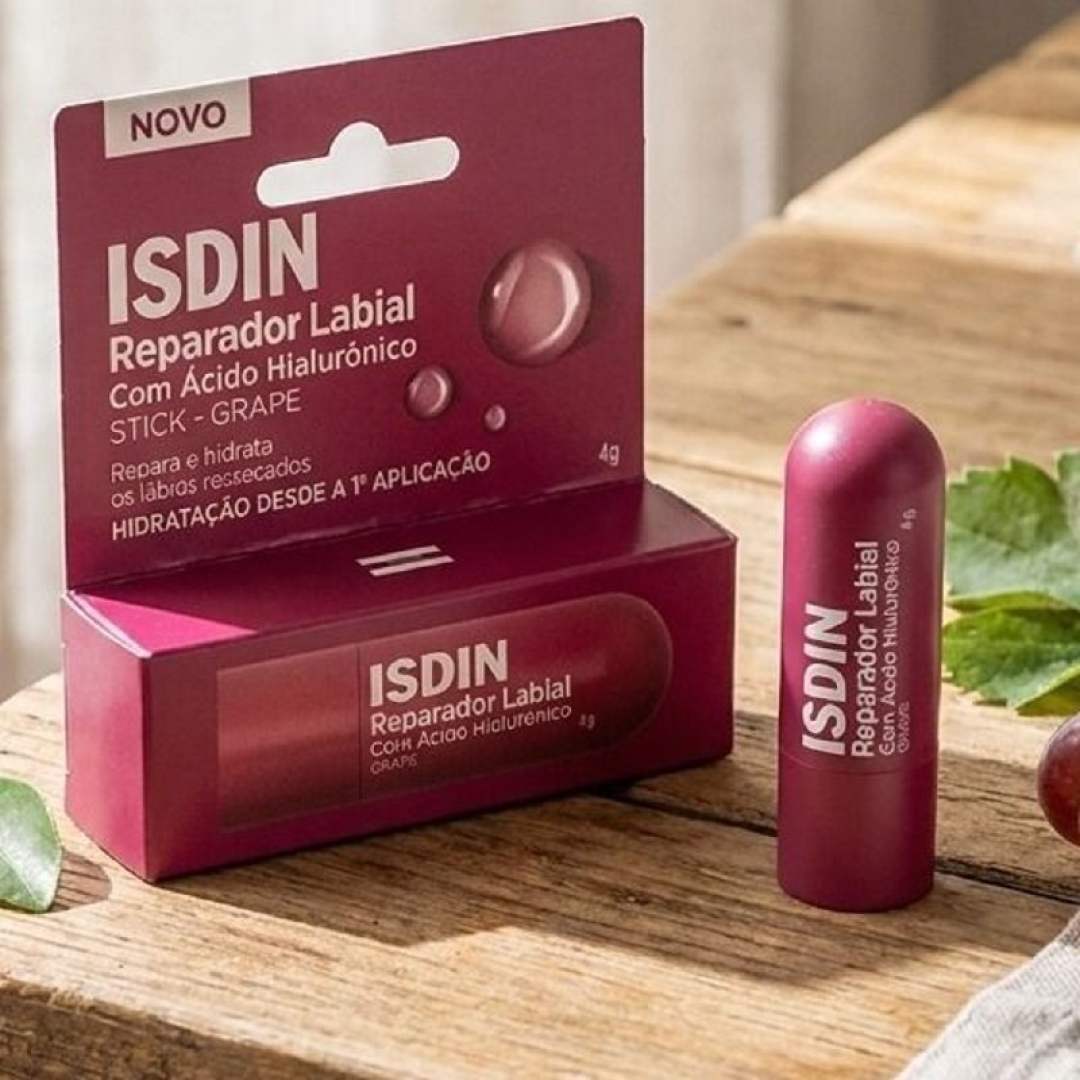 Reparador Labial em Stick Grape Cor Bordô 4g ISDIN