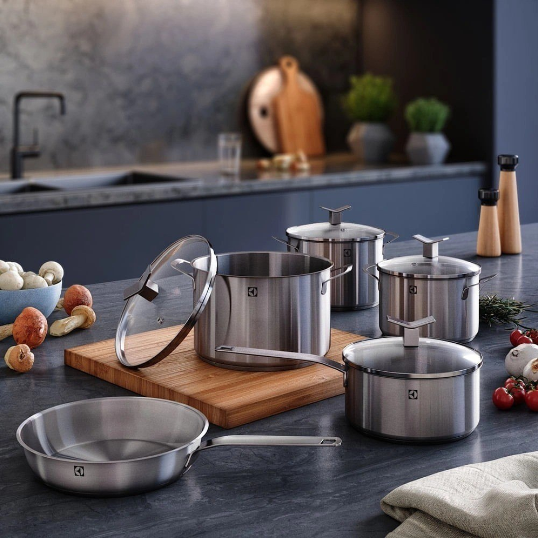 Jogo com 5 Panelas Electrolux Inox com Fundo Triplo