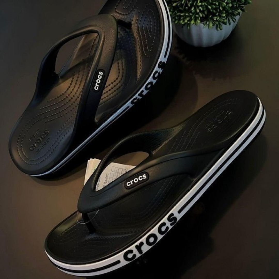 Chinelo Crocs Bayaband Flip