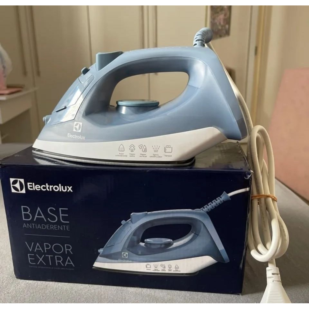Ferro de Passar a Seco e Vapor Electrolux Efficient 127V