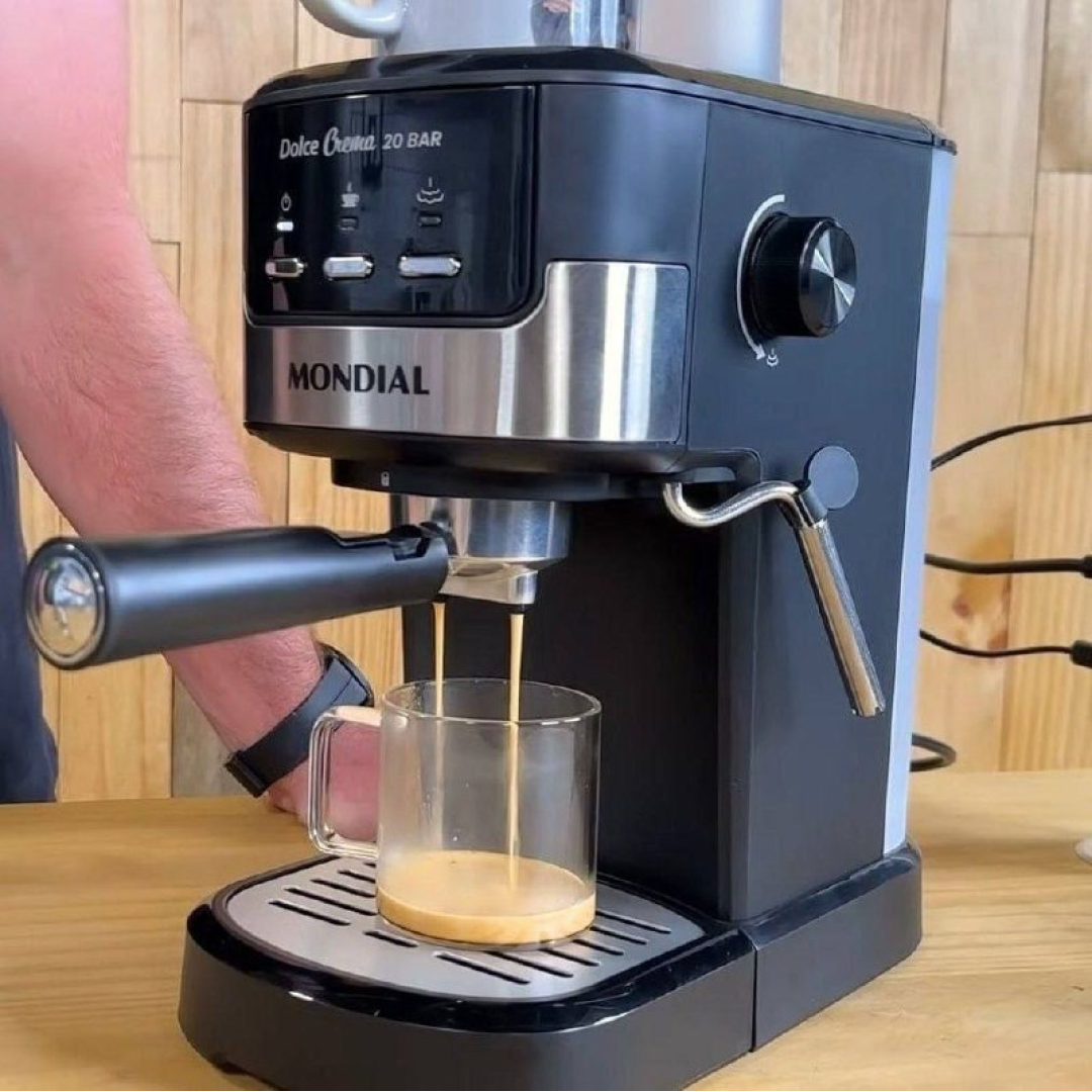 Cafeteira Espresso Dolce Crema 20 Bar Mondial Preto/Inox 1200W C-21-E-CNP
