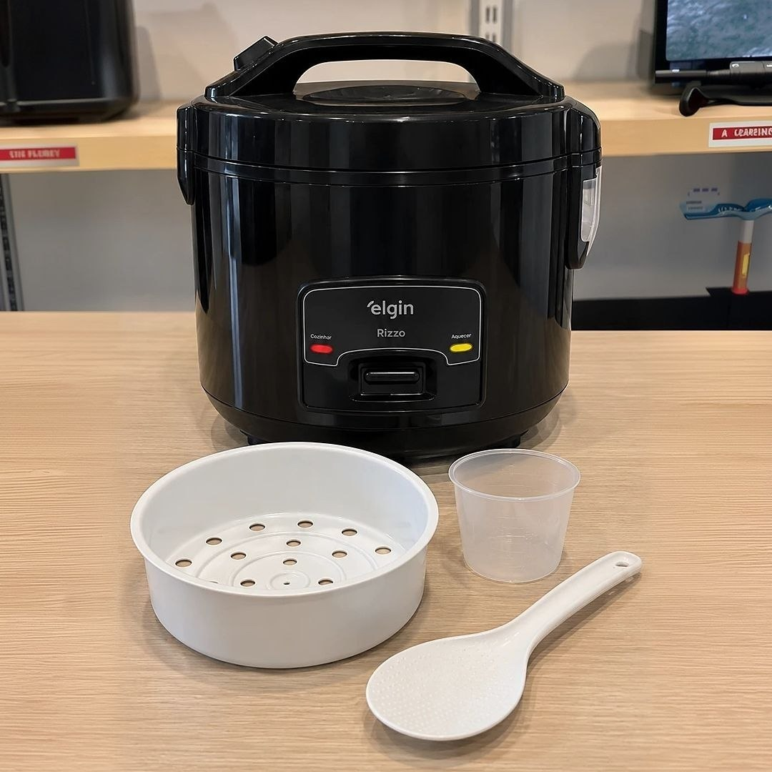 Panela Elétrica de Arroz Elgin Rizzo 5 Xícaras 400W Preta -